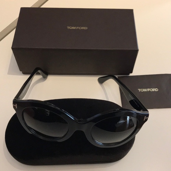 COPY - Tom ford sunglasses 🕶 perfect condition